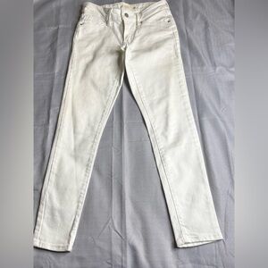 Signature by Levi Strauss Women's Cream Skinny Jeans